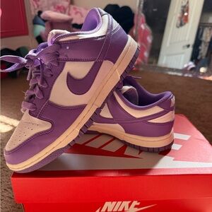 Nike Purple and White Vintage Sneakers
